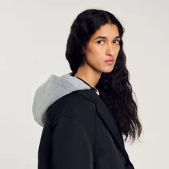 Cappotto Con Cappuccio A Contrasto