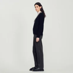 Pullover Con Scollo A V Contrasto